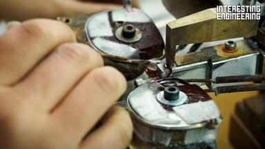 Here&#8217;s how pairs of glasses are made in a factory