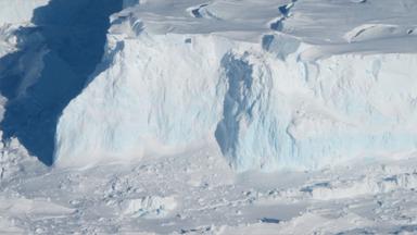 &#8216;Doomsday glacier&#8217; that can flood coastlines globally may not collapse as predicted