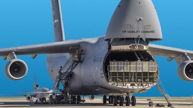 Flying the world's largest military transport: C-5M Super Galaxy